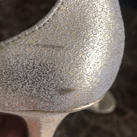 Gold open toe shoes - Picture 6 of 7